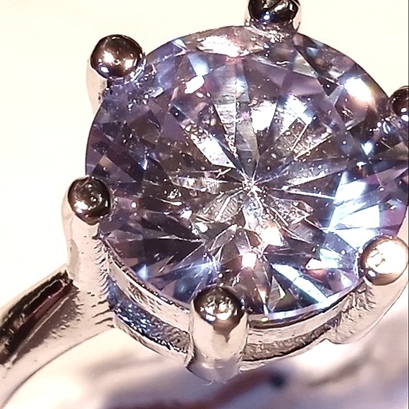 Large white sapphire in sterling. - Picture 4 of 10